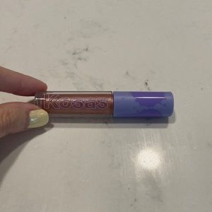 Kosas liquid eye shadow in color heat